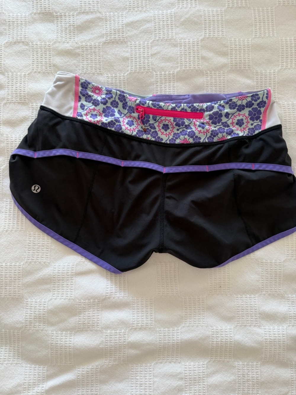 Lululemon Rare Black and Power Purple Summer Quilt Print Speed Shorts Size 4